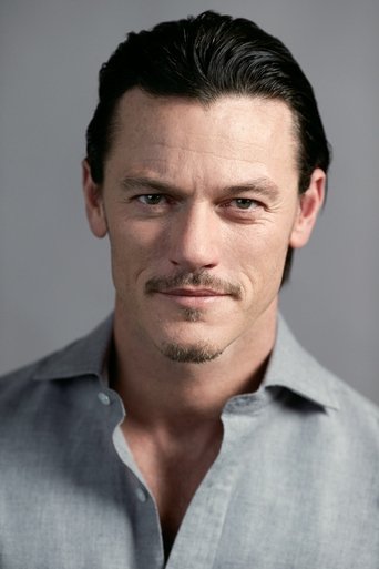 Ảnh của Luke Evans