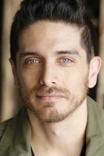 Ảnh của Josh Keaton