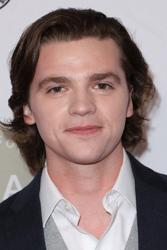 Ảnh của Joel Courtney